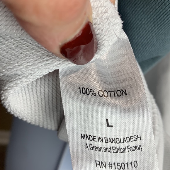 Nice Peloton sweatshirt - Picture 7 of 9